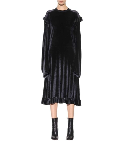 Shop Vetements Ruffled Velvet Dress In Black