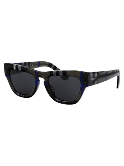 Burberry Squared Sunglasses 0 Be4440 U 414787 In Check Lichen