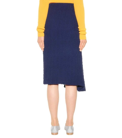 Shop Victoria Beckham Silk-seersucker Skirt In Blue