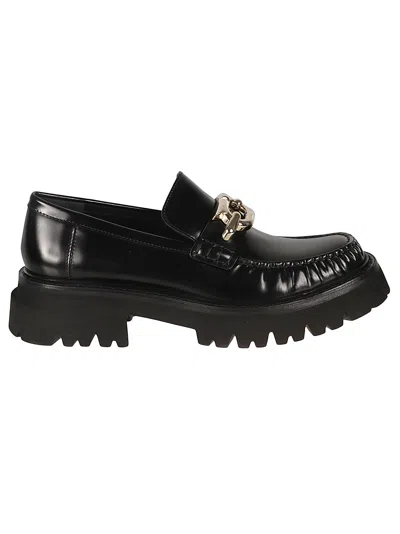 Ferragamo Gancini Hook-buckle Leather Loafers For Women In Black