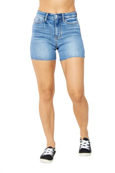 Judy Blue High Waist Frayed Hem Short In Medium Wash In Blue