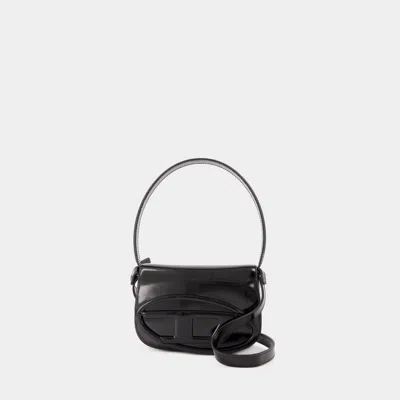 Diesel Twin-double-pouch Embossed-leather Shoulder Bag In Black