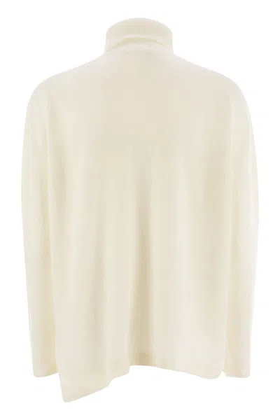 Vanisé Turtleneck Ribbed Sweater In Gold