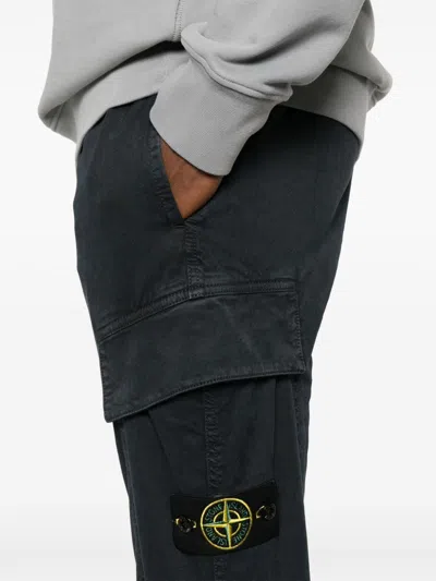 Stone Island Compass-patch Cargo Trousers In Black