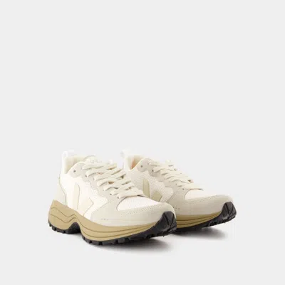 Veja Venturi 2 Lace-up Sneakers