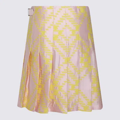 Burberry Checked A-line Mini Skirt In Sherbet Ip Check