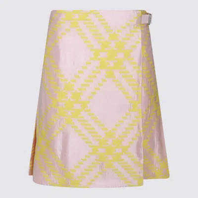 Burberry Checked A-line Mini Skirt In Sherbet Ip Check