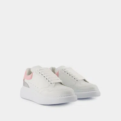 Alexander Mcqueen Mcqueen Oversize Platform Sneaker