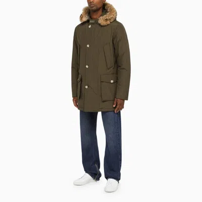 Woolrich Protective Hooded Parka With Multiple Pockets