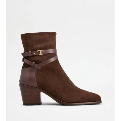 Tod's Ankle Boots In Suede In Brown