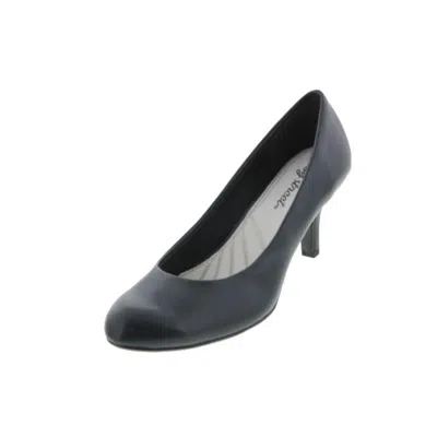 EASY STREET PASSION WOMENS FAUX LEATHER SOLID PUMPS 