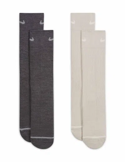 Nike Everyday Wool Cushioned Crew Socks (2 Pairs) In Grey