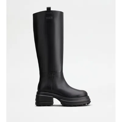 Tod's Platform Boots In Black