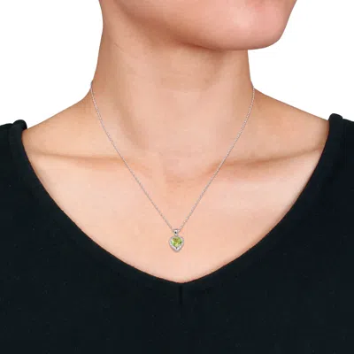 Mimi & Max 2 5/8ct Tgw Heart-cut Peridot Necklace And Ring Set Sterling Silver In Green