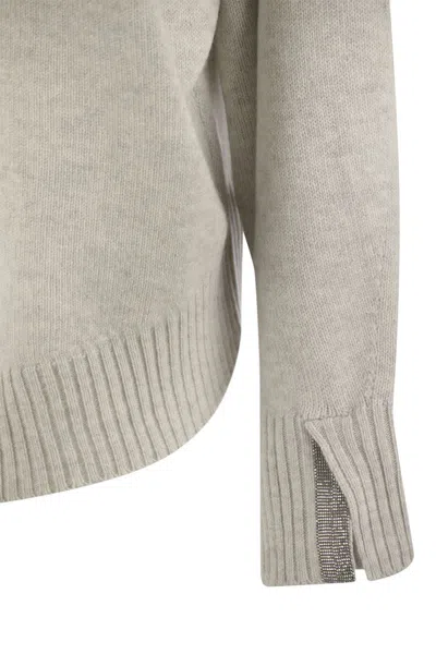 Brunello Cucinelli Elegant Cashmere Turtleneck Sweater With Shimmering Cuff Accents