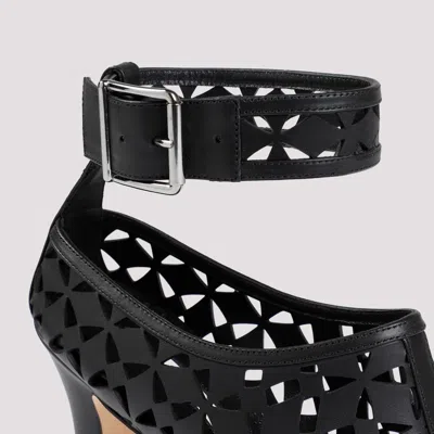 Manolo Blahnik Tingah 105 Leather Sandals