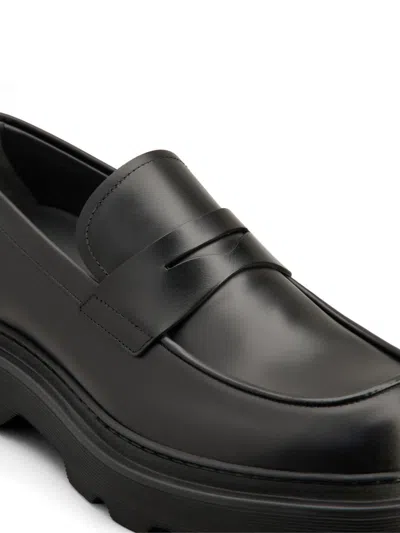 Tod's Carrarmato Style Black Leather Loafers In Black