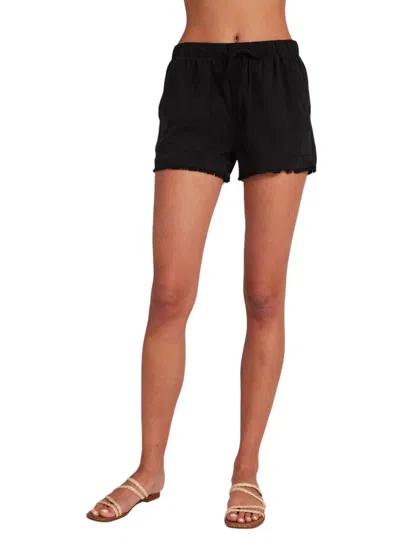 Bella Dahl Frayed Hem Pocket Shorts In Endless Sea In Black