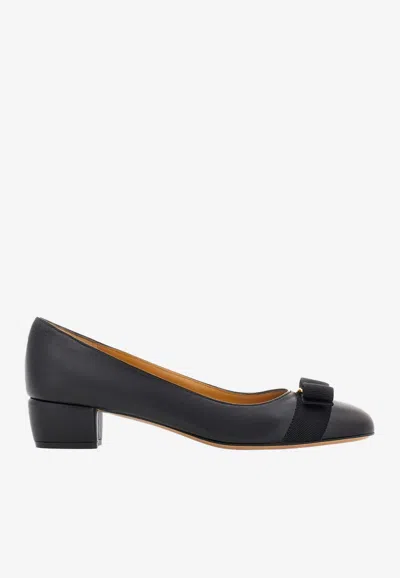 Ferragamo Nappa Leather Pumps Vara Block Heel Bow In Black