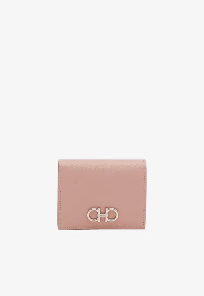 Ferragamo French Bi-fold Wallet In Grained Leather In Pink