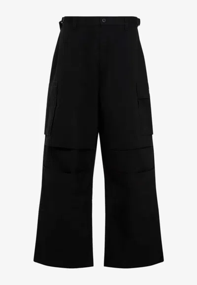 032c Wide Leg Cargo Trousers With Versatile Fit In Black