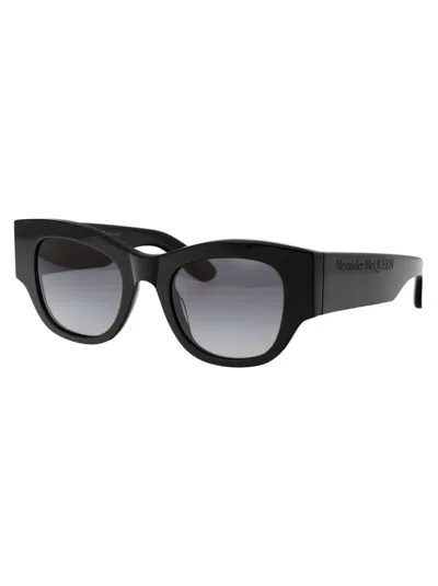 Alexander Mcqueen Alexander Mc Queen Sunglasses Am0420 S 001