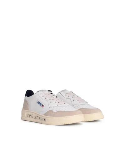 Autry 'medalist Low' White Low Top Sneakers With Side Logo Detail