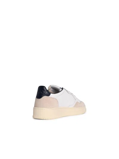 Autry 'medalist Low' White Low Top Sneakers With Side Logo Detail