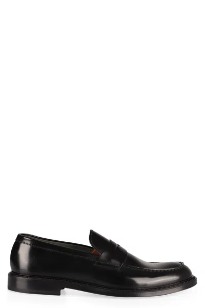 Doucal's Sneakers