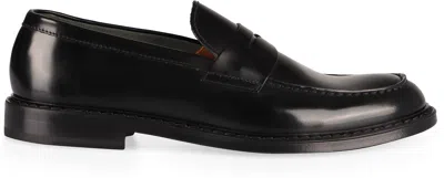 Doucal's Sneakers