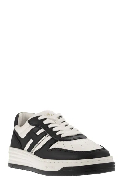 Hogan H630 Sneakers With Rubber Sole And Perforated Detailing
