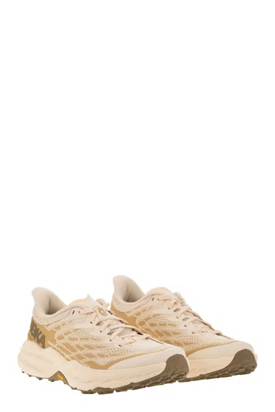 Hoka One Speedgoat 5 Sneakers