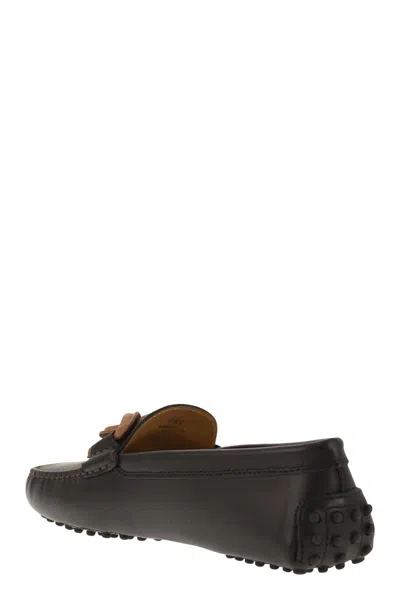 Tod's Kate Commino Chain-link Driving Shoes In Black
