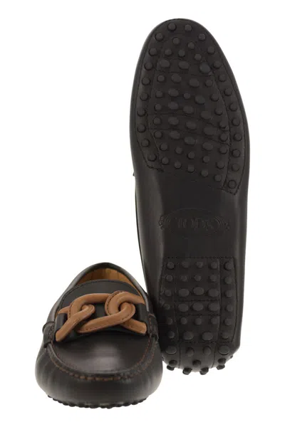 Tod's Kate Commino Chain-link Driving Shoes In Black