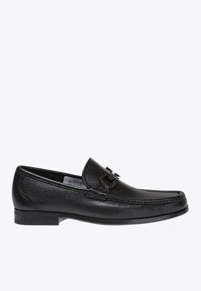 Ferragamo Grandioso Grained Leather Loafers In Black