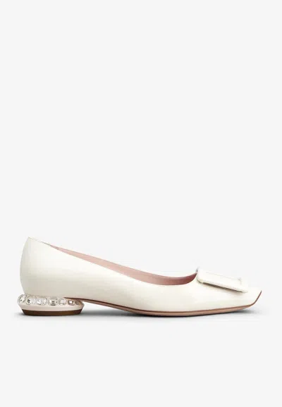 Roger Vivier Strass Heel Ballerina Flats In Patent Leather In Off-white