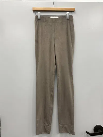 Seductive Tapered Sabrina Velour Pant In Taupe In Grey