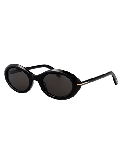 Tom Ford Oval Sunglasses Ft1186/s 01 A