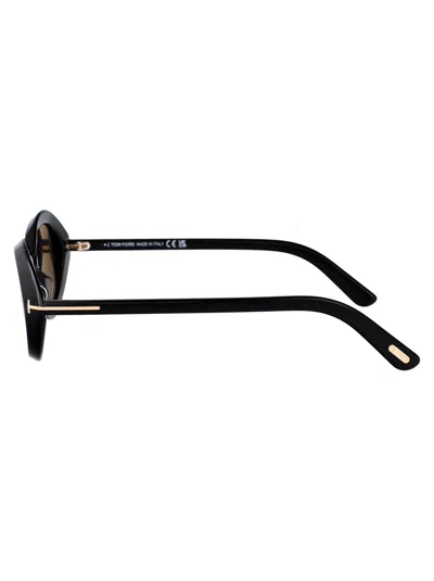 Tom Ford Oval Sunglasses Ft1186/s 01 A