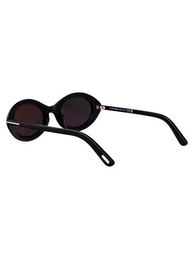 Tom Ford Oval Sunglasses Ft1186/s 01 A