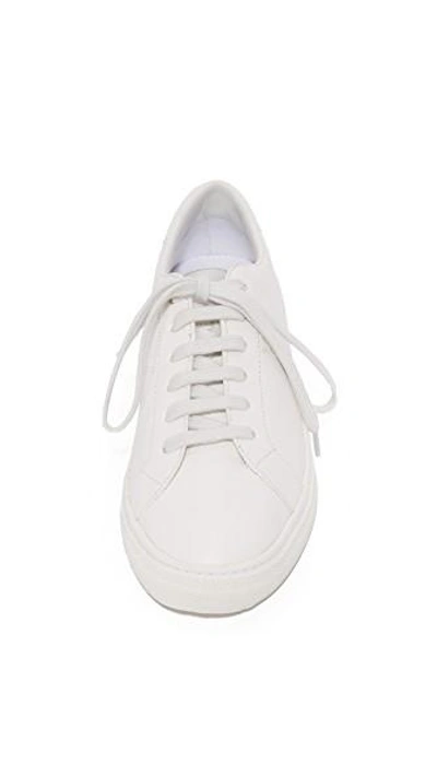 Shop Marc Jacobs Empire Low Top Sneakers In Ivory