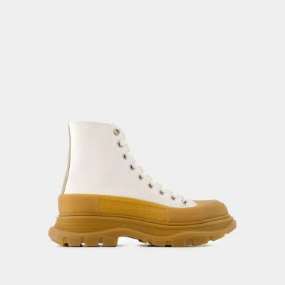 Alexander Mcqueen Tread Ankle Boots