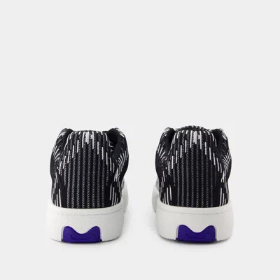 Burberry Check-patterned Low-top Sneakers