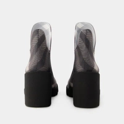 Burberry Marsh Check Rubber Rain Booties