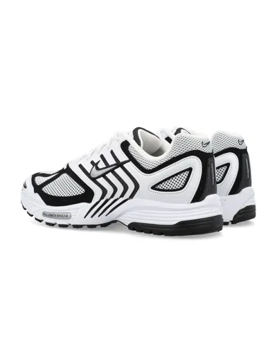 Nike Air Pegasus 2k5 Sneakers