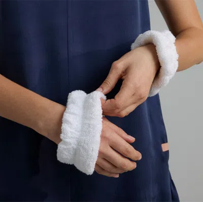 Lunya Spa Terry Wash Cuffs In Sincere White