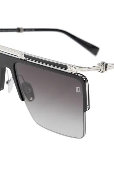 Balmain Logo Sunglasses In Gray