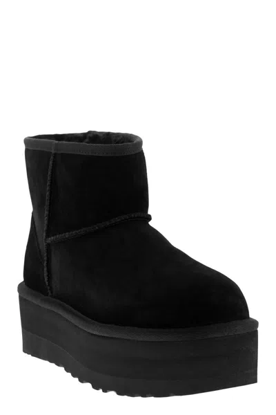 Ugg Classic Mini Platform Womens Suede Ankle Boots
