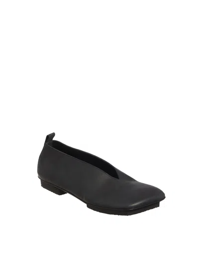 Uma Wang Leather Ballet Flats With An Asymmetric Toe.