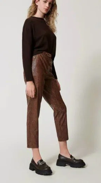 Twinset Snake-effect Cropped Trousers In Coffee/black